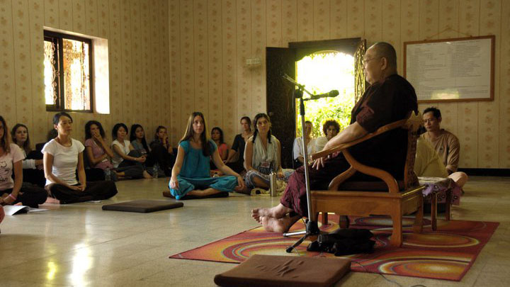A question and answer session with the teacher, Sayadaw U Tejaniya.